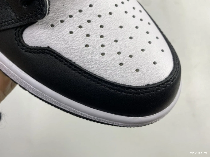 555088-010 Black Jordan Air White (2014) Retro 1 0813
